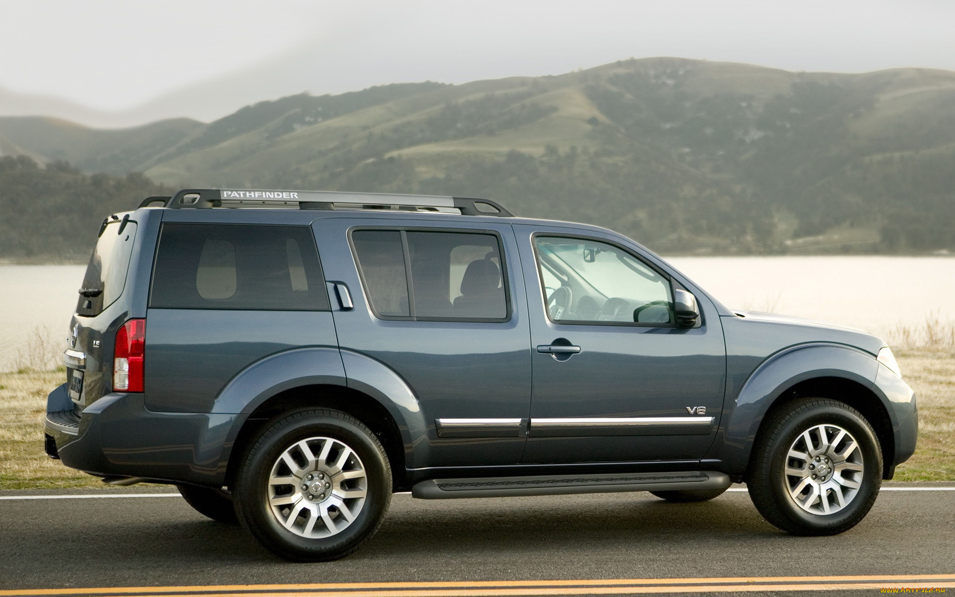 Nissan Pathfinder III 2008